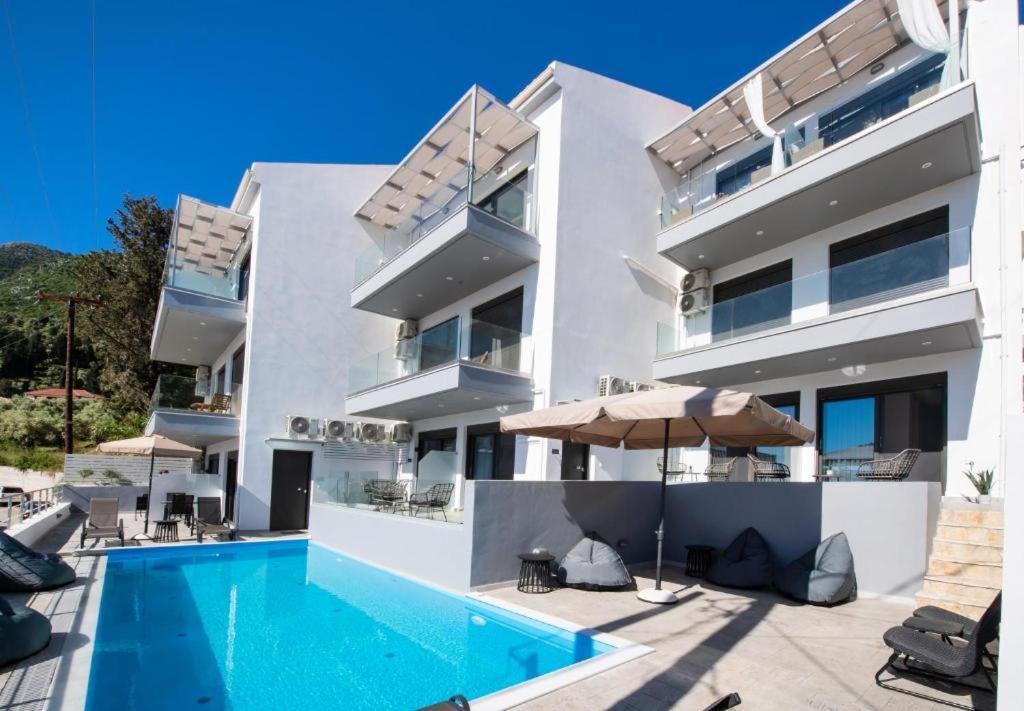 Above Blue Maisonettes Grey Diamond Nikiana Esterno foto